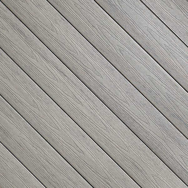 Fiberon Sanctuary decking in Chai, color swatch