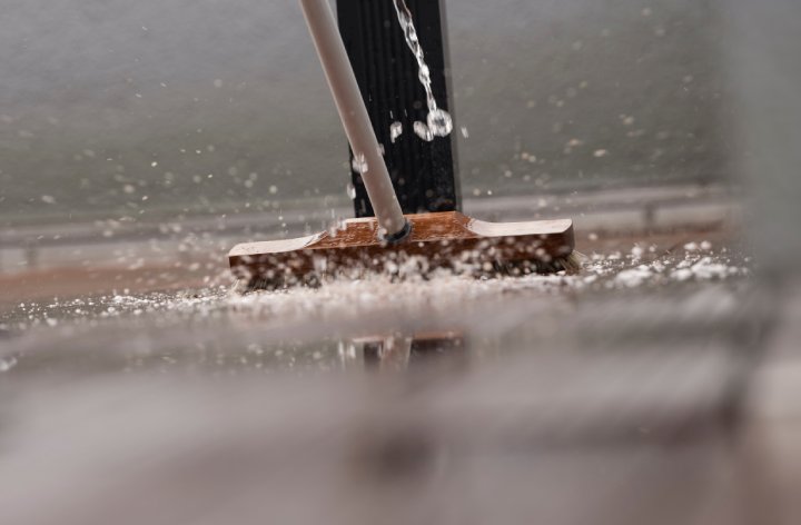 how to clean composite decking