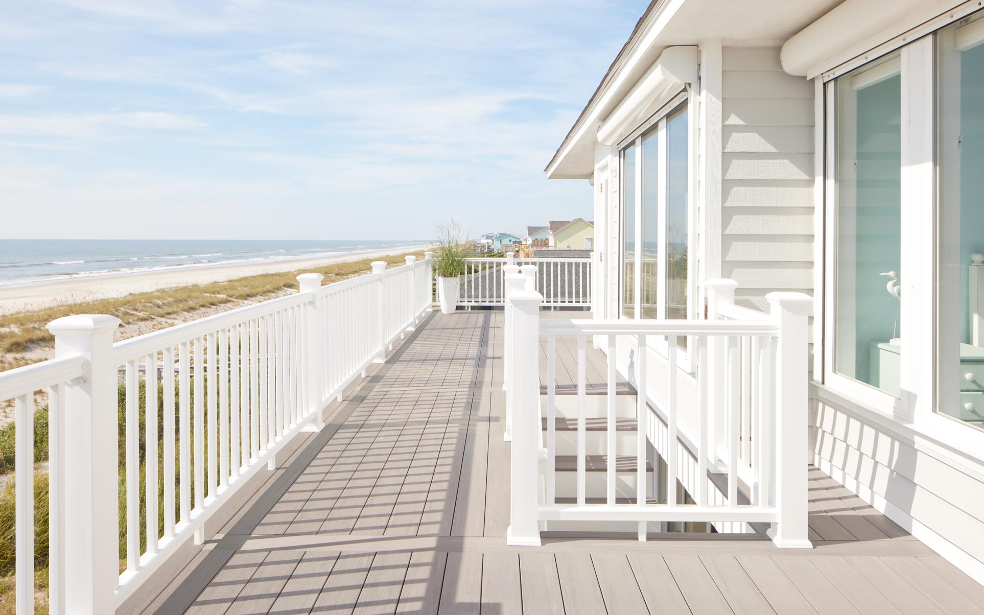 PVC vs. Composite Decking: Breaking Down the Differences