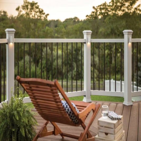 TREX Select Composite Classic Rail and Black Round Baluster Kit