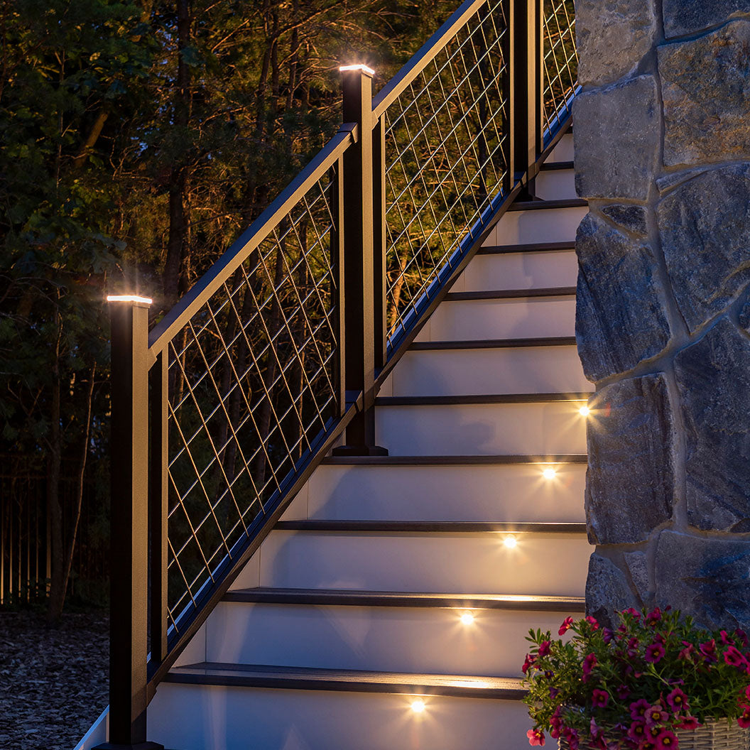 deck lighting on the stairs