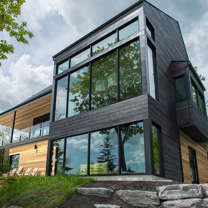 Edge thermal wood siding